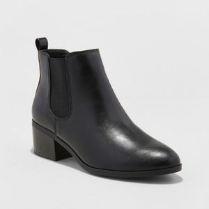 Ankle boots